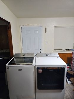 MAYTAG WASHER AND DRYER SET BOTH ELECTRIC XL CAPACITY 5.0 CU GOOD CONDITION HEAVY DUTY DELIVERY AVAILABLE FOR EXTRA FEE