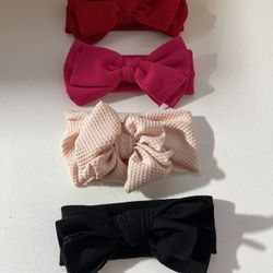 BABY GIRL • LARGE BOW HEAD BANDS (4) $1 💚💚💚YES, IT IS AVAILABLE 💚💚💚