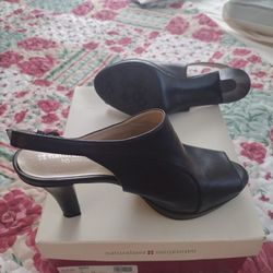 Women's Naturalizer Heels New In Box