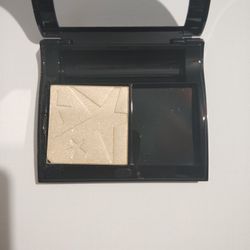 Mary Kay Highlighter In Compact