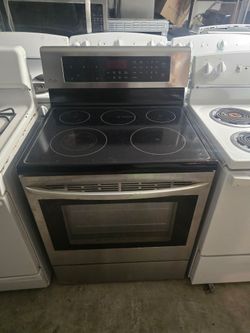 Stove Stainless Steel Stove Oven, Electric Stove, Great Condition, 5 Burner, Glass Top, Samsung, Clean, Delivery Available, Replacement Warranty!
