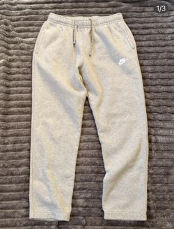 Nike sweats L