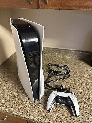 Ps5 W/Disk Tray & Controller