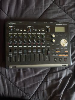 Tascam Digital 8-track Portastudio