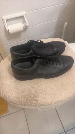 Louie v shoes