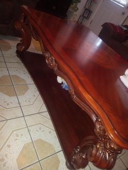 Living room center table