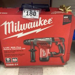 Milwaukee Rotary Hammer Kit