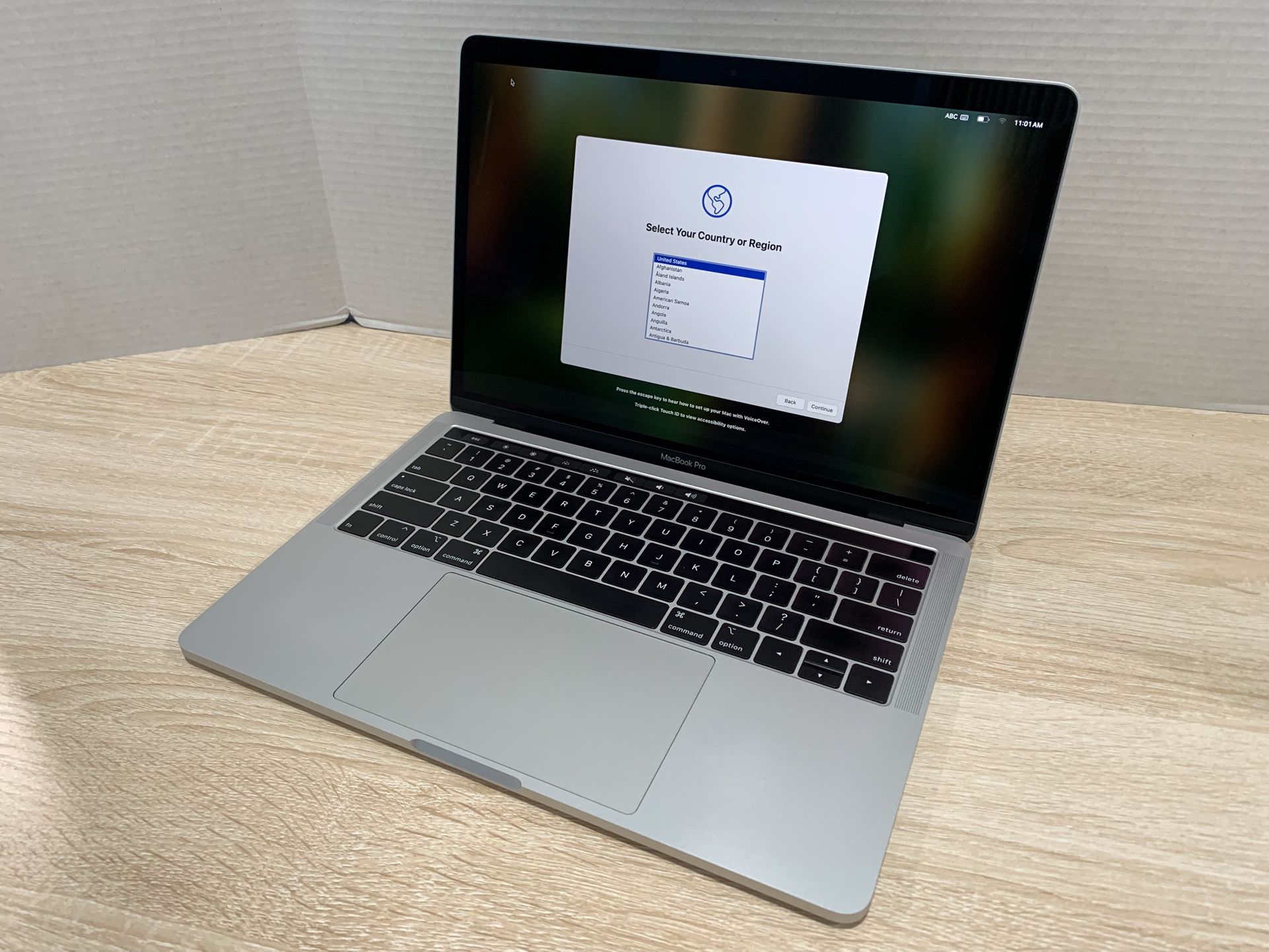 $380, 16GB RAM, 2019 MacBook Pro 13", 256GB SSD, Touch Bar
