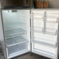 Whirlpool refrigerator