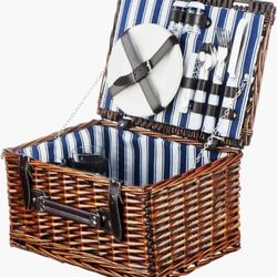 Picnic Basket Set – Complete with Plates, Utensils & Wine Glasses