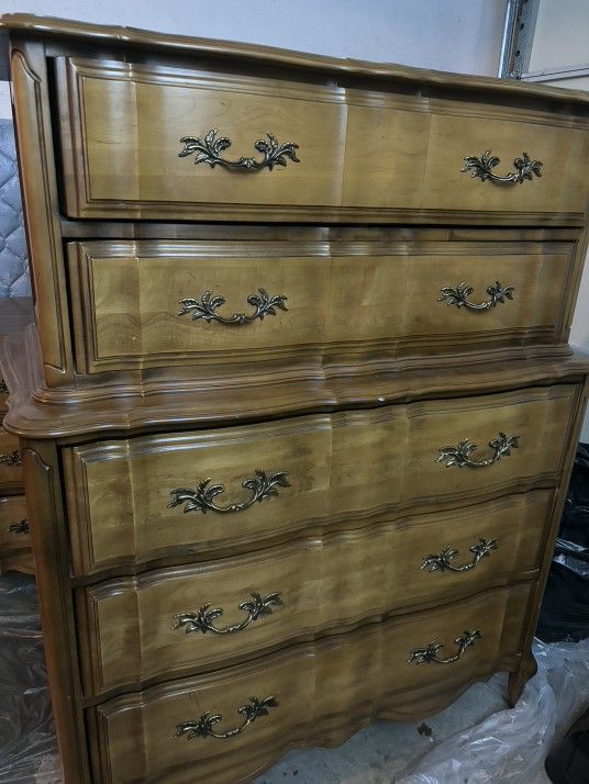 Bedroom Set Antique 