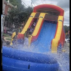 Water slide and bounce house combo