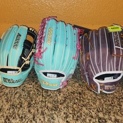Wilson  A2000 baseball gloves and softball gloves