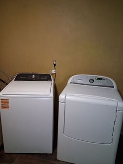 Whirlpool washer and dryer set