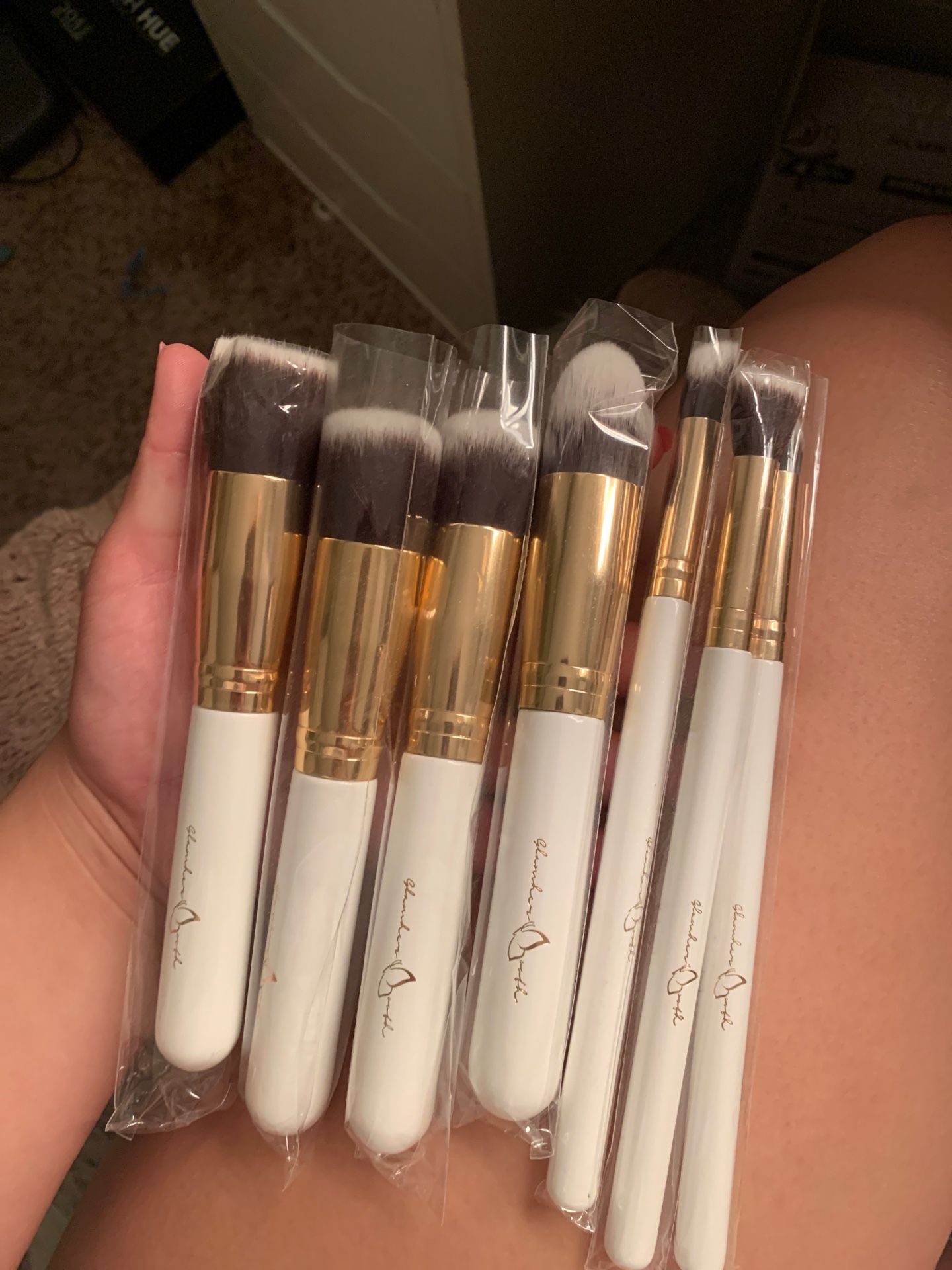 Makeup brushes