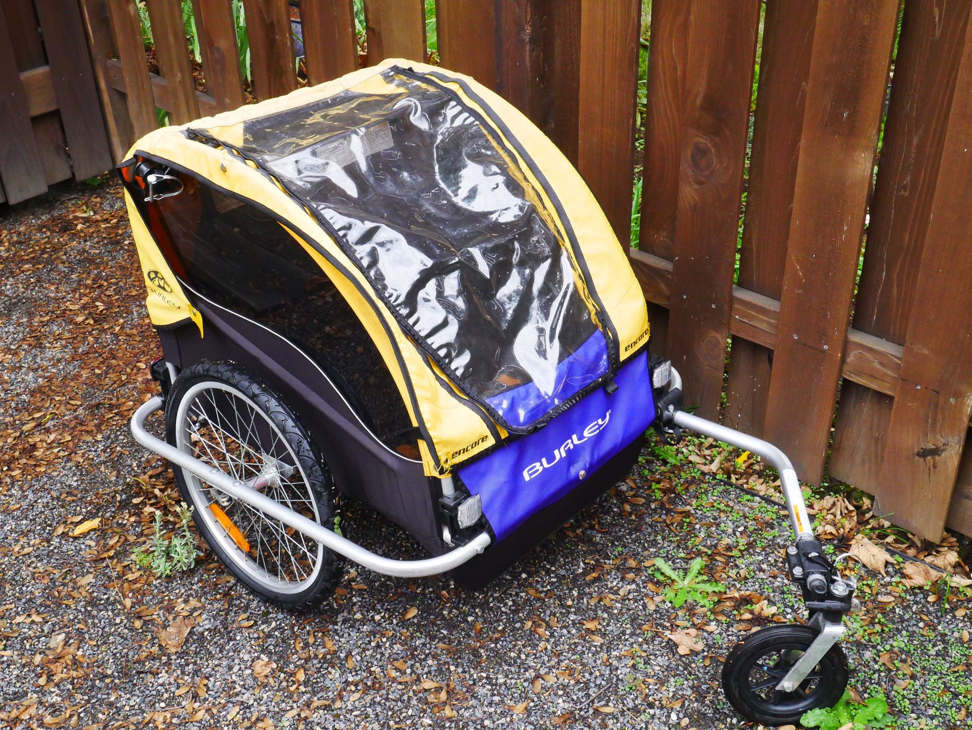 Burley d’light kids bike trailer/stroller