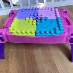 Mega Blocks Table & 150+ Blocks
