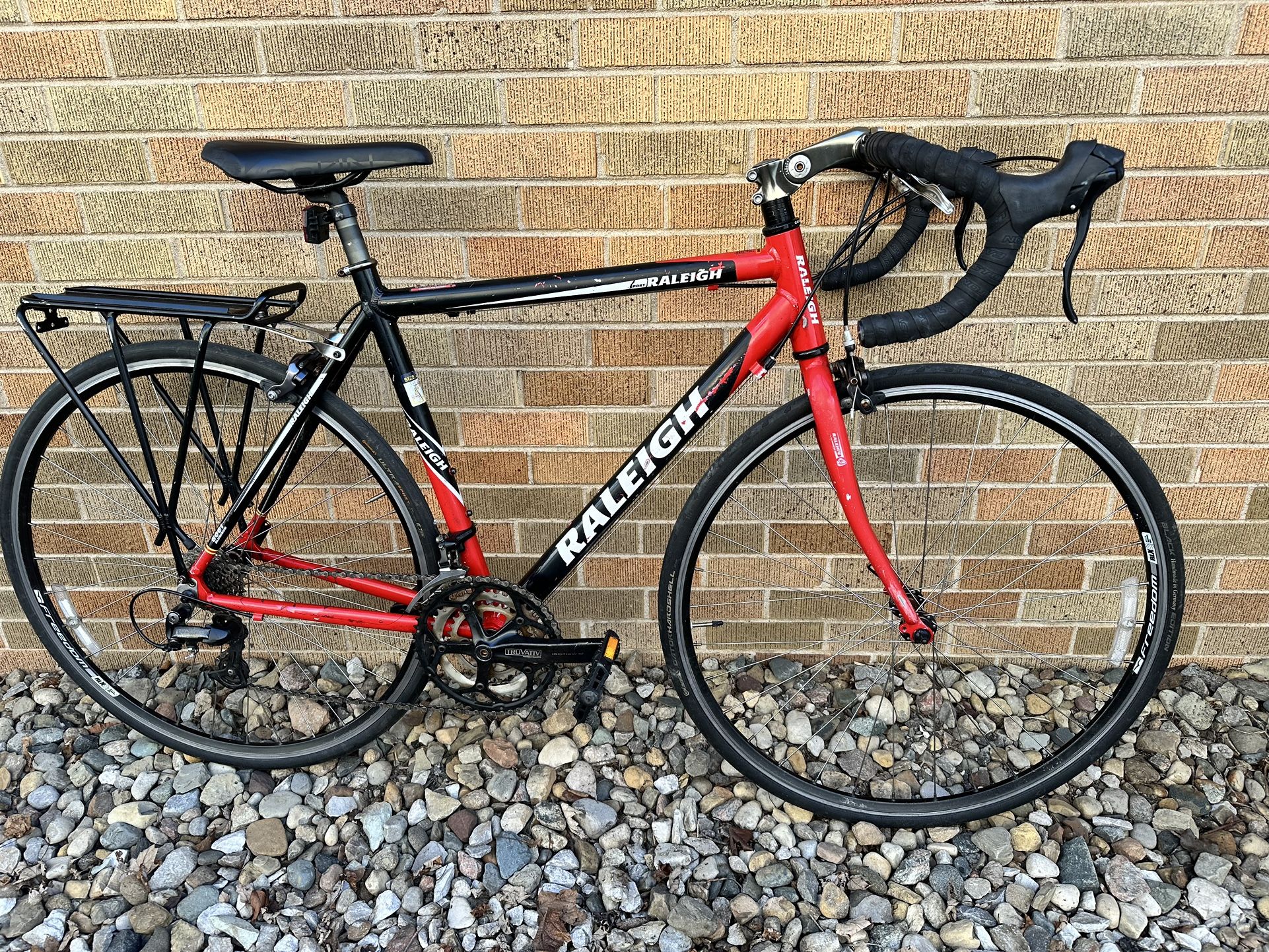 Raleigh Road bike With Touring Rack 56cm (M/L) for Sale in Morton Grove ...