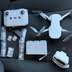 DJI Mini 2 Fly More Combo