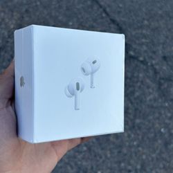 Apple AirPods Pro 2nd Gen 