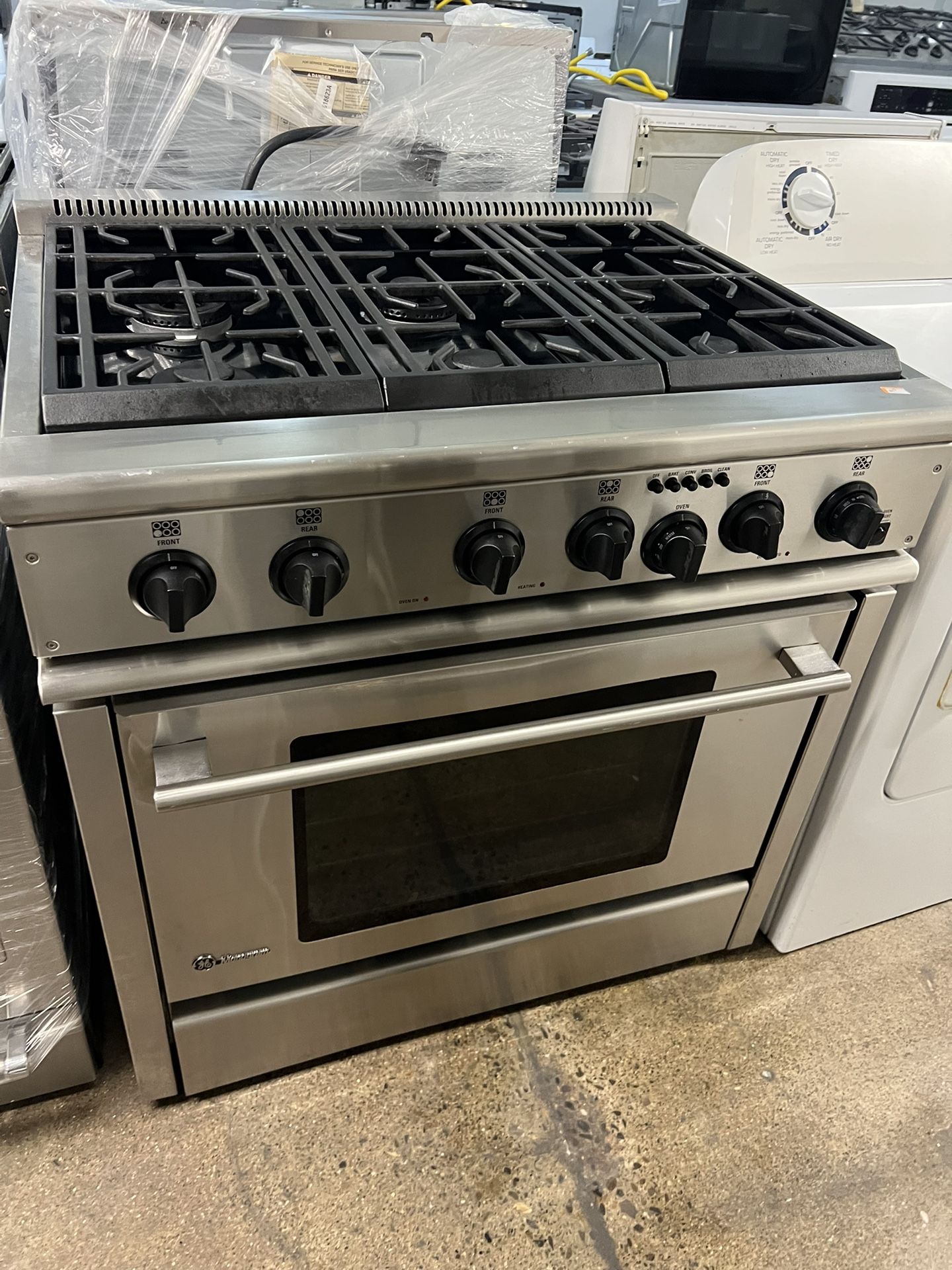 Ge Monogram 36” Dual Fuel