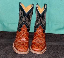 Size 1 boys cowboy boots