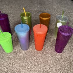 Starbucks Cups 