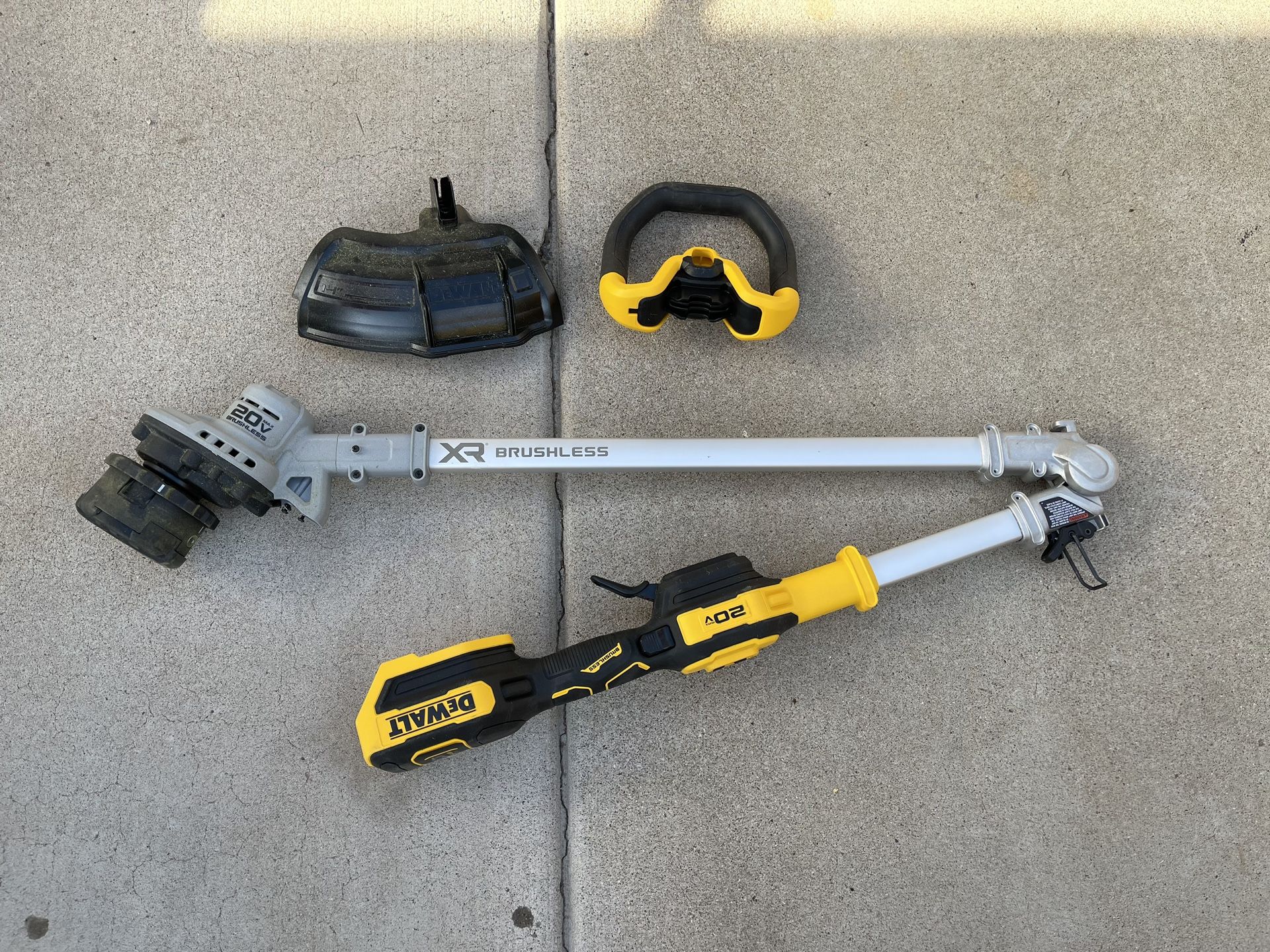 Dewalt 20v Brushless Cordless Battery Powered String Trimmer (Tool Only)