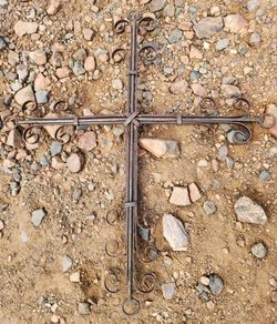 Rustic Style Metal Cross Wall Decor