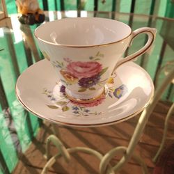 Sutherland English Tea Cup & Saucer Set