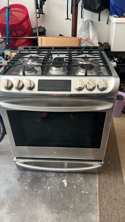 LG 30 inches gas range ( slide in)