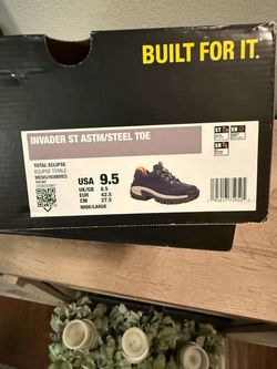 Men’s work boots 🥾 $45