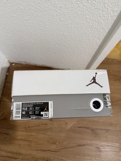 Air Jordan 3 Retro men Size 10