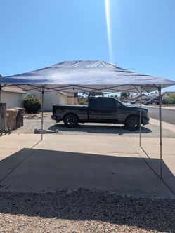 14 X 10 pop-up canopy blue top