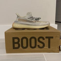 Adidas Yeezy Boost 350 Size 9