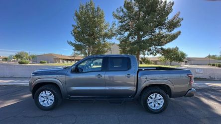 2022 Nissan Frontier Crew Cab