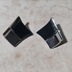1968 Impala grill insert fillers & l.h. oem corner light lense