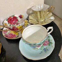 SET DE TAZAS DE PORCELANA FILETEADO DIFERENTES MODELOS  C/U