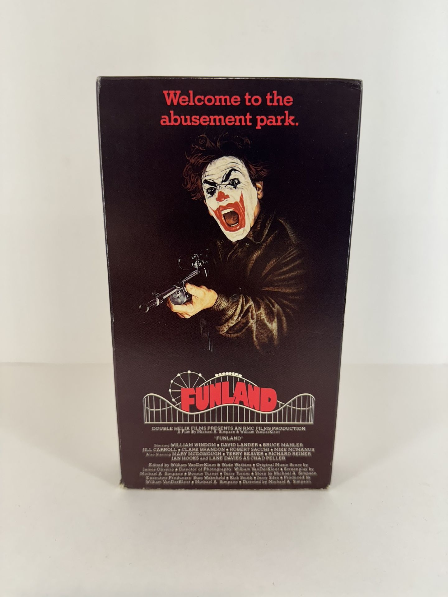 Funland ( VHS, 1986 ) Crime/Comedy. Vestron Video. William Windom