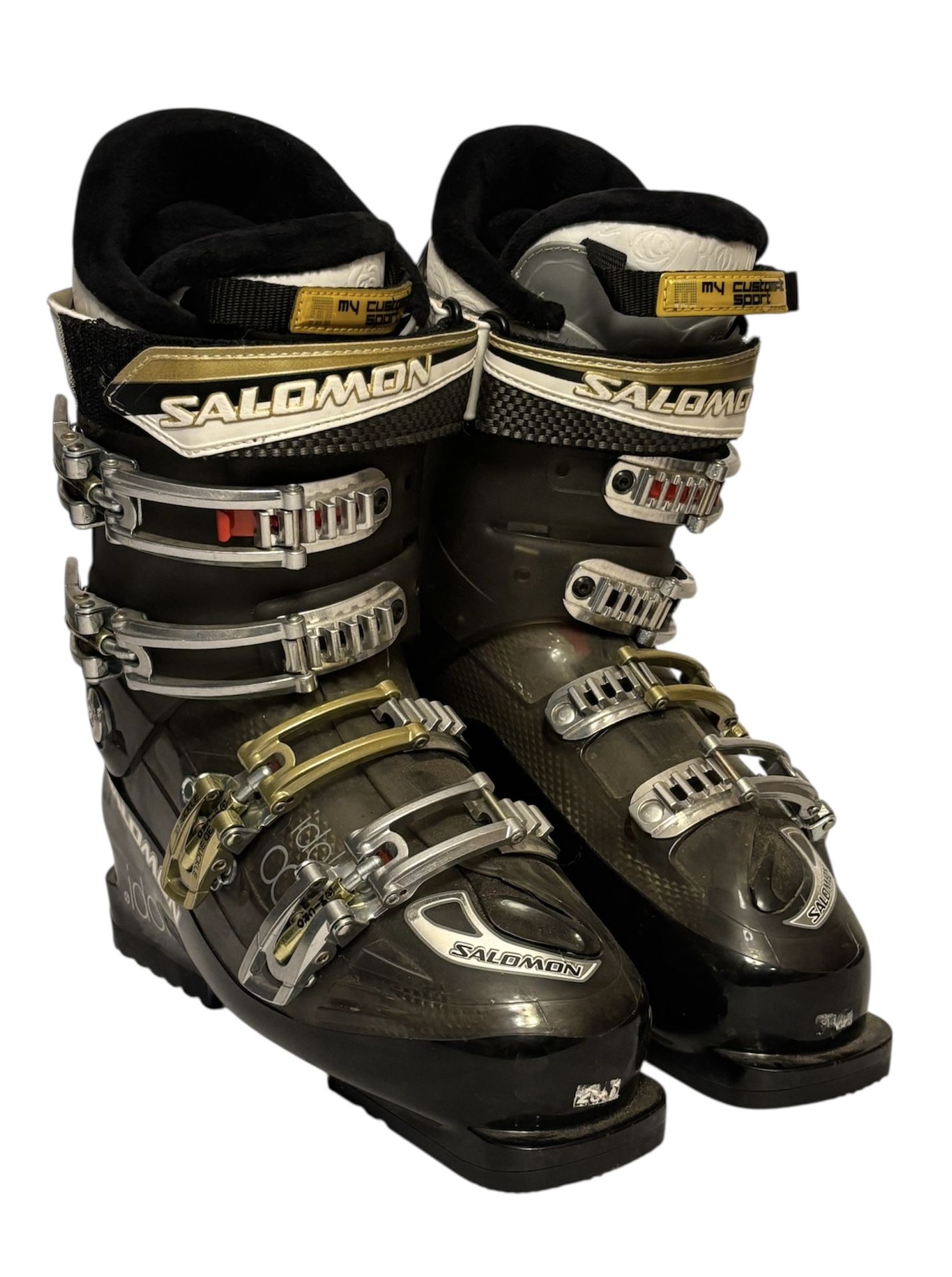Skis Boots Salomon Size 8,5. Women’s