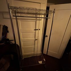 FREE STANDING CLOSET 