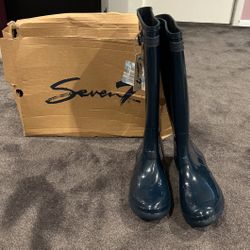 New Seven7 “British Girl” Navy Rain boots Tall Size 11