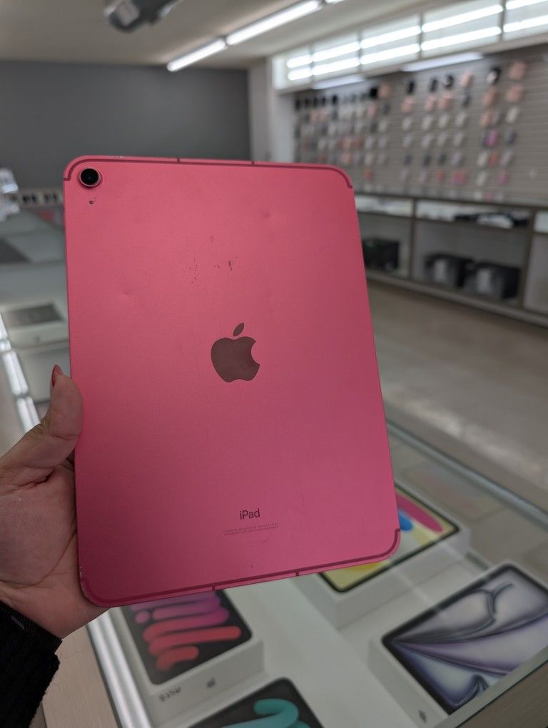 iPad 10th Gen 64GB WIFI AND CELLULAR