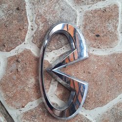 Infiniti Eblema