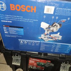 Bosch  Miter Saw Gcm18v-07SN  New Never Use Only Tool 