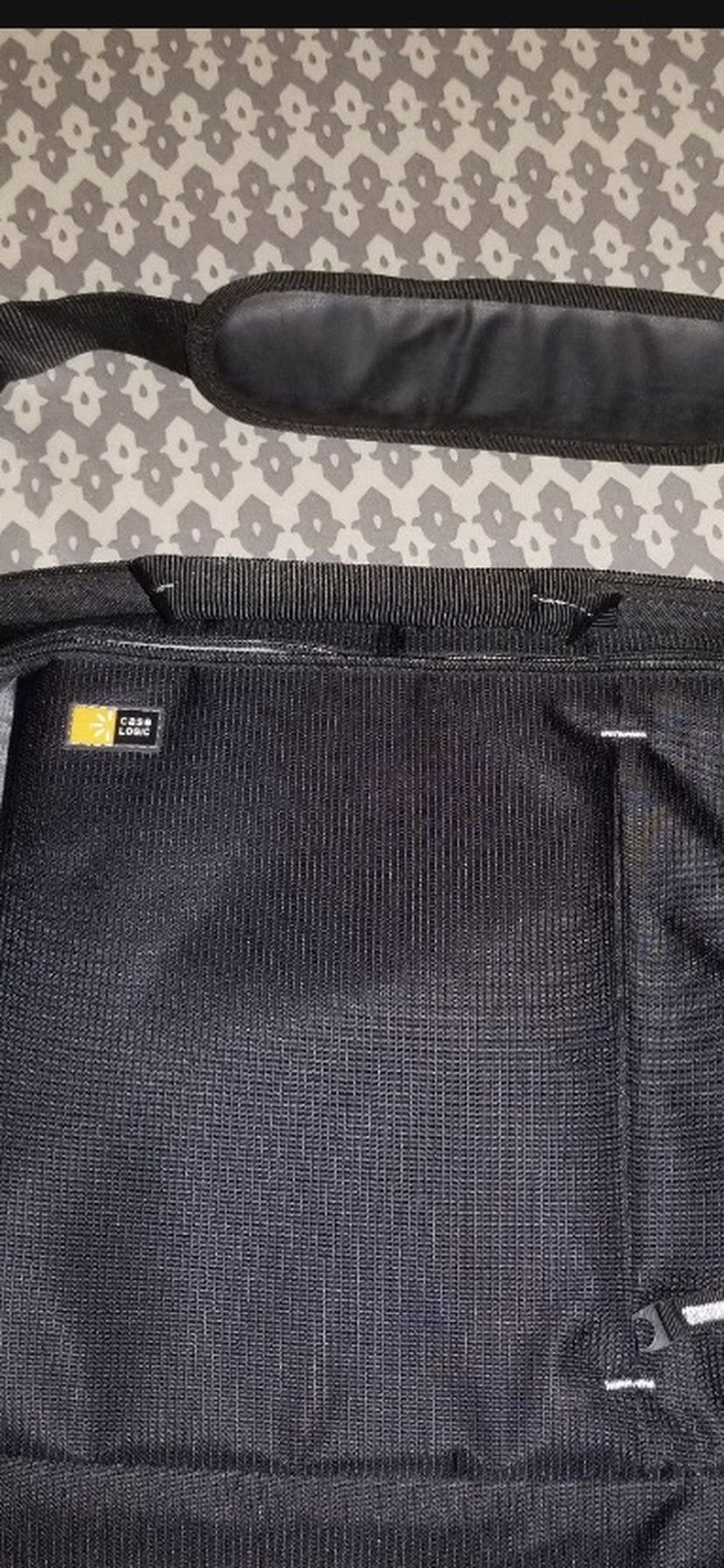 Laptop bag