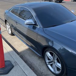 2009 Audi S5
