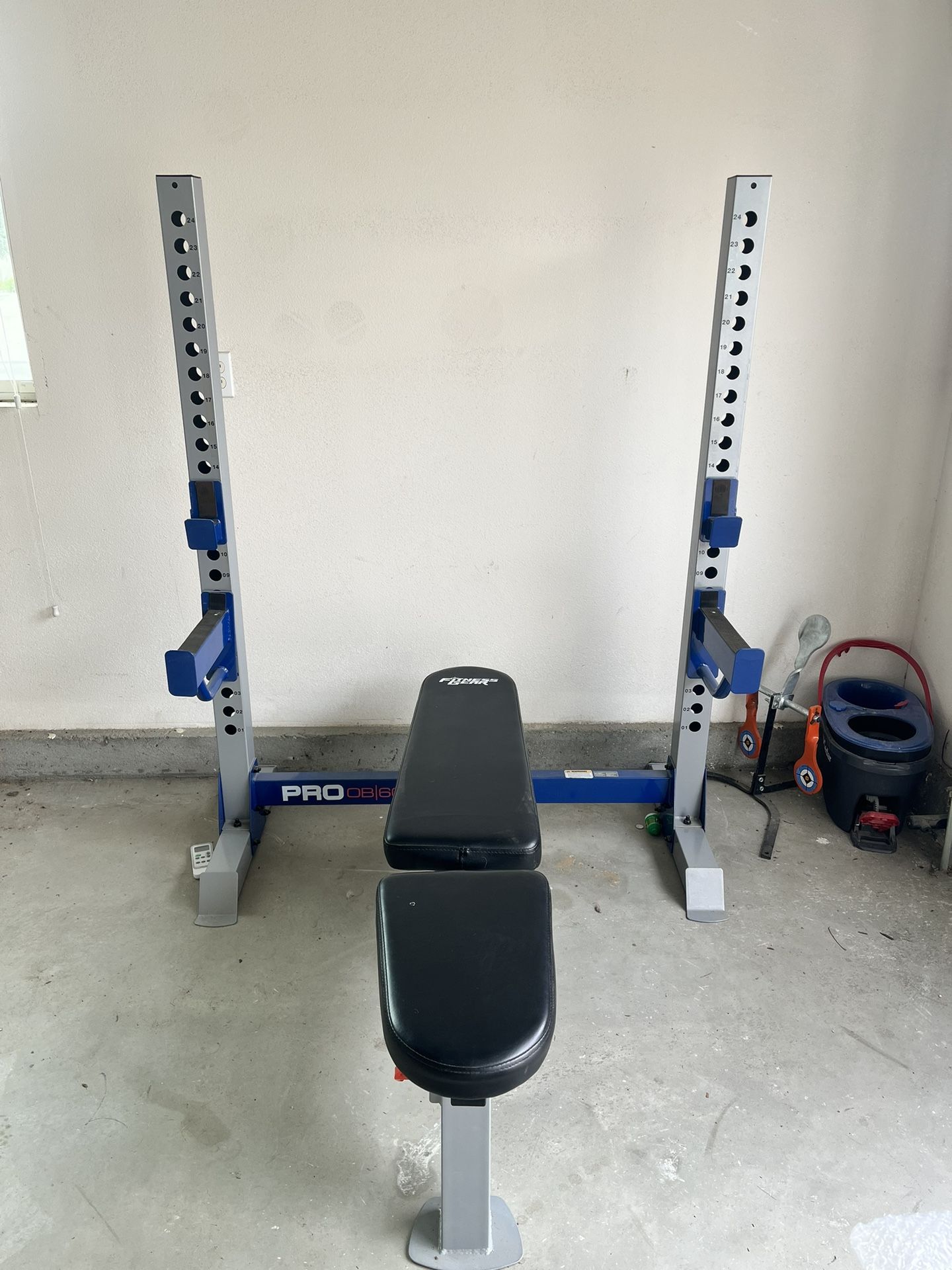 Fitness gear Olympic bench Press