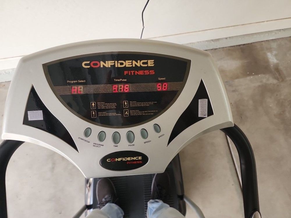 Confidence Fitness Vibration Plate Workput!