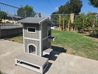 2-Story Outdoor Cat House with Balcony, Openable Roof, 4 Doors & Jump Platforms
